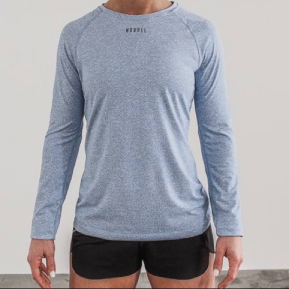 Nobull project ling sleeve tee